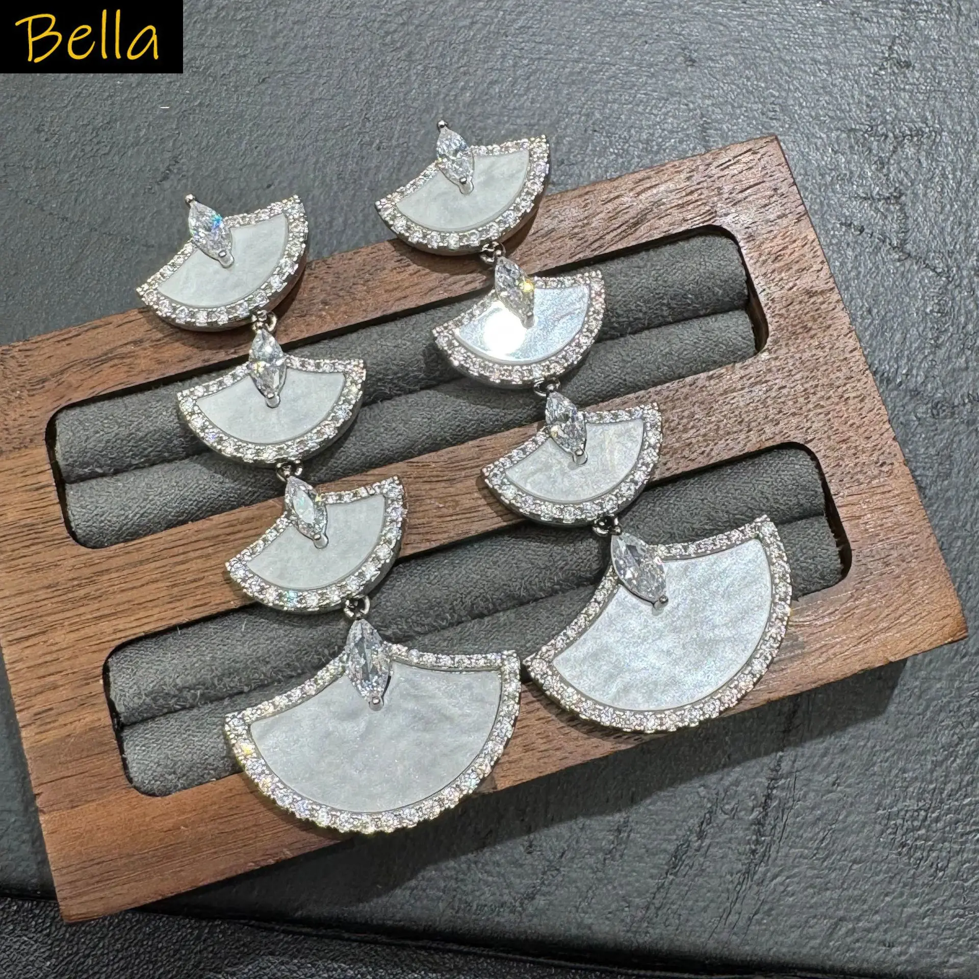 cute earrings for women imitation shell fan shaped long dangling earrings white pink blue party jewelry
cute earrings for women imitation shell fan shaped long dangling earrings white pink blue party jewelry