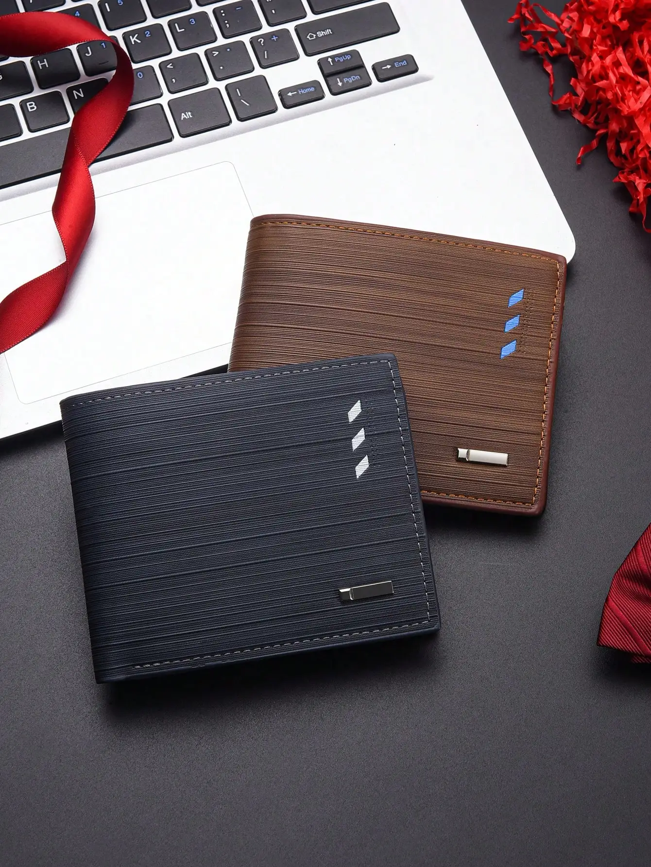 Men's Short Wallet PU Bifold Wallet 8 Card Slots Travel ID Holder Business Casual Card Case Coin Purse, High-End Christmas Gift
Men's Short Wallet PU Bifold Wallet 8 Card Slots Travel ID Holder Business Casual Card Case Coin Purse, High-End Christmas Gift