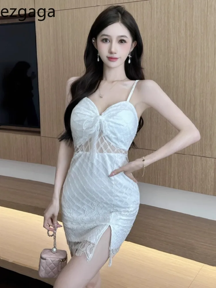 Ezgaga Woman Dress Sleeveless Lace Patchwork Slim Backless Split V Neck Ribbon Slim Clubwear Party Mini Dresses Ladies
Ezgaga Woman Dress Sleeveless Lace Patchwork Slim Backless Split V Neck Ribbon Slim Clubwear Party Mini Dresses Ladies