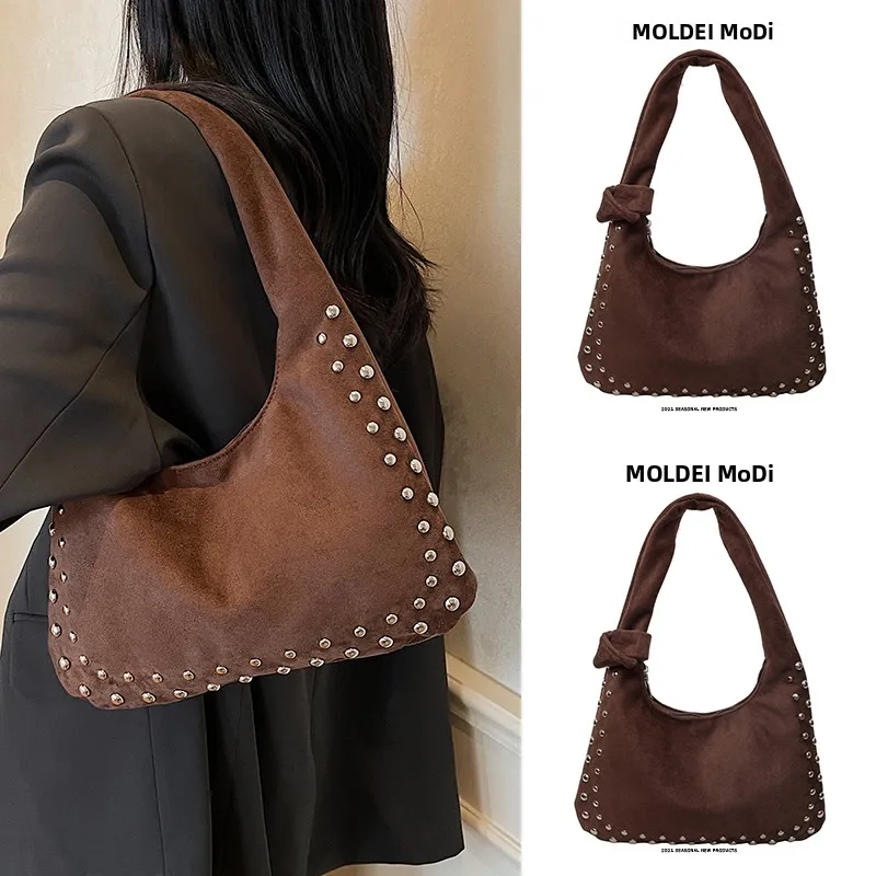 Fall Winter Large Capaci Faionable Tote Bag Women's Commuter oulder Bag Underarm Bag Rivet Brown New 2025
Fall Winter Large Capaci Faionable Tote Bag Women's Commuter oulder Bag Underarm Bag Rivet Brown New 2025