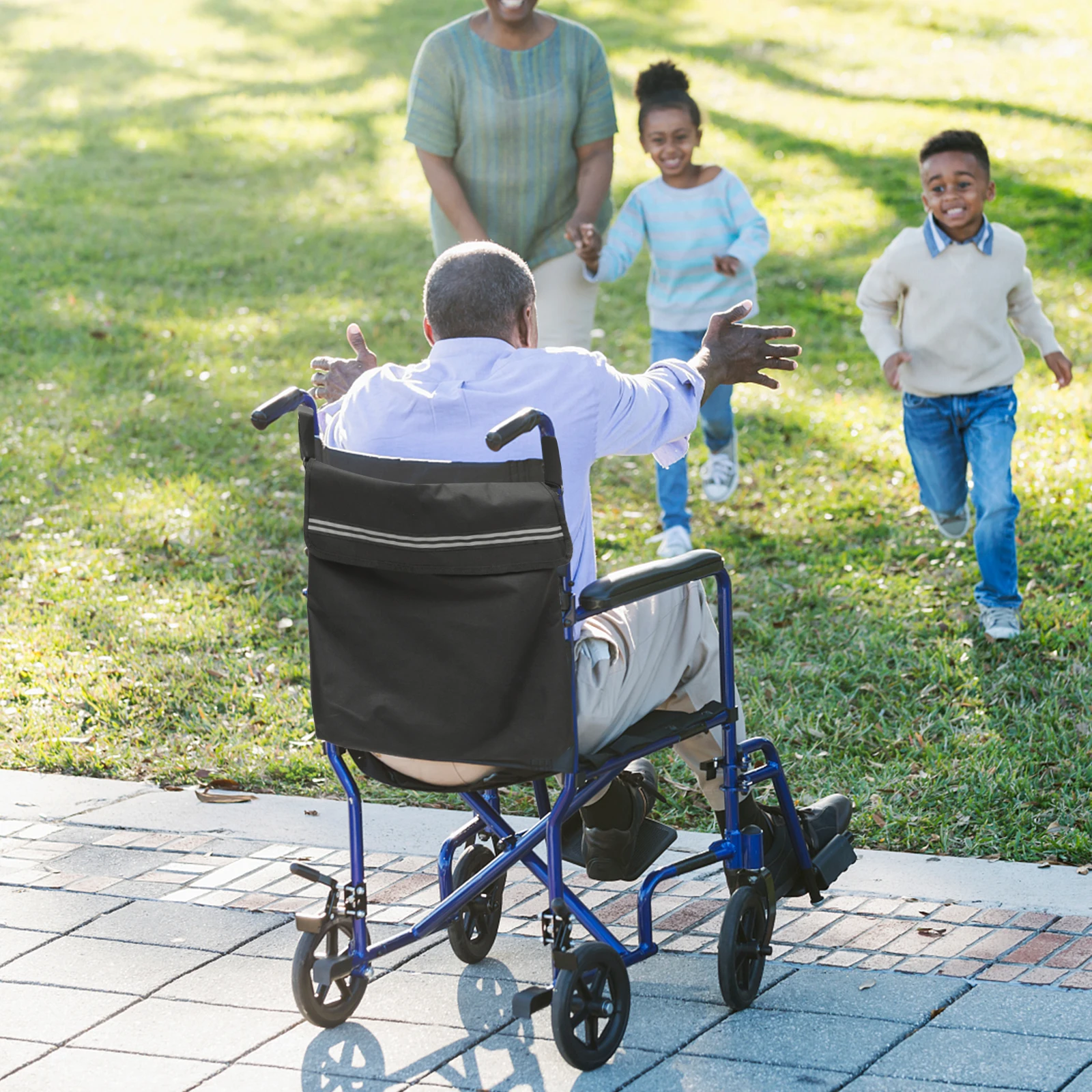 Боковая сумка для инвалидной коляски премиум-класса, большая вместимость, портативная сумка для хранения, органайзер для использования в помещении и на открытом воздухе, удобная подвеска 
Боковая сумка для инвалидной коляски премиум-класса, большая вместимость, портативная сумка для хранения, органайзер для использования в помещении и на открытом воздухе, удобная подвеска