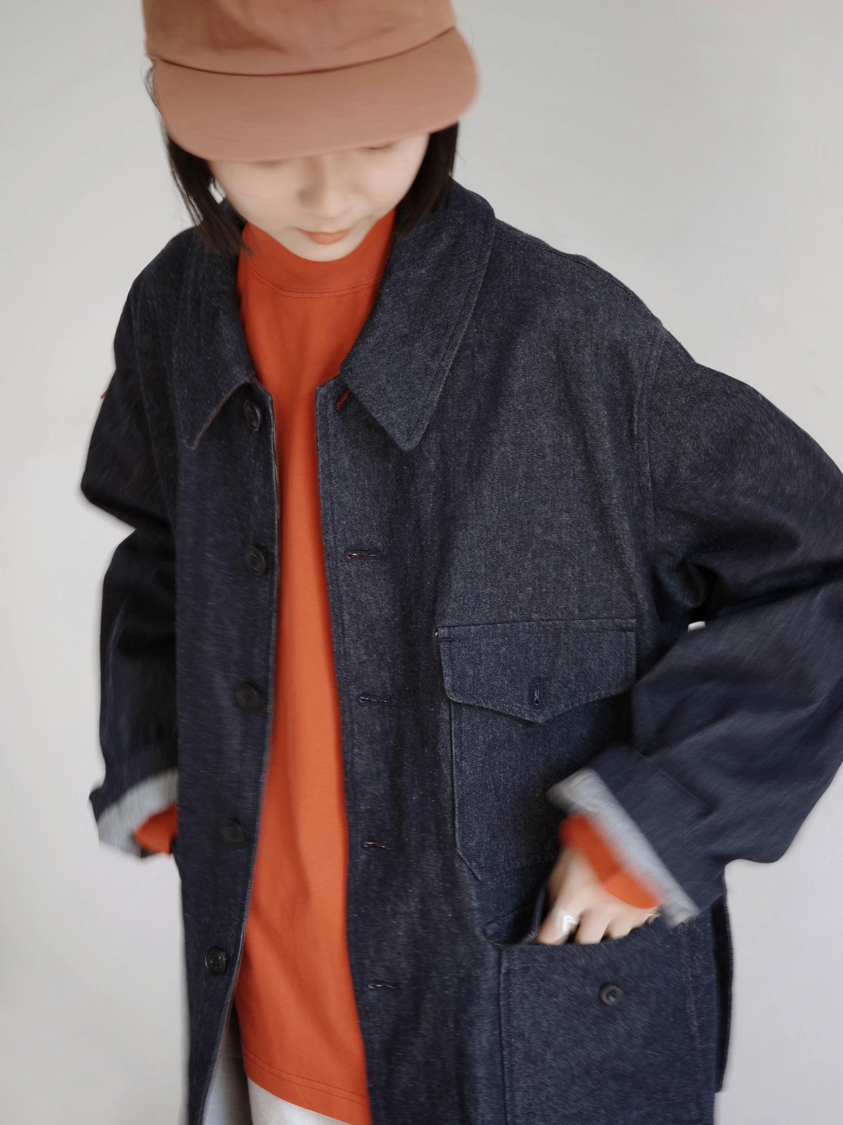 Джинсовая куртка Cai Cai Cai Hunting Sle Multi-ket свободного кроя из смесового хлопка с пуговицами, средней длины, универсальная верхняя одежда
Джинсовая куртка Cai Cai Cai Hunting Sle Multi-ket свободного кроя из смесового хлопка с пуговицами, средней длины, универсальная верхняя одежда