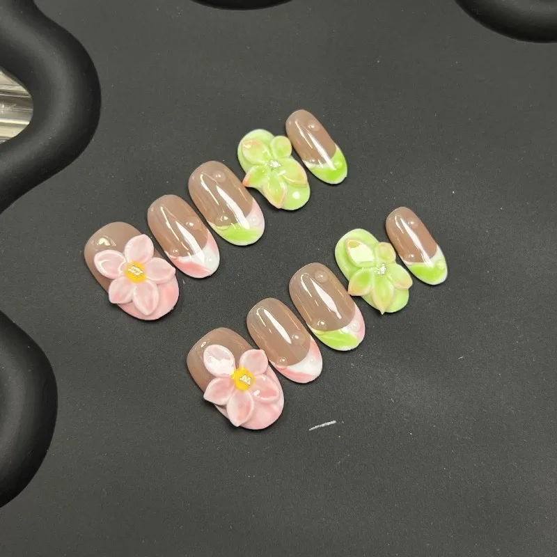 10pcs Handmade Press on Nails French Short Almond Fake Nails Detachable Wearable Sweet Cool False Nails with 3D Carved Petals
10pcs Handmade Press on Nails French Short Almond Fake Nails Detachable Wearable Sweet Cool False Nails with 3D Carved Petals