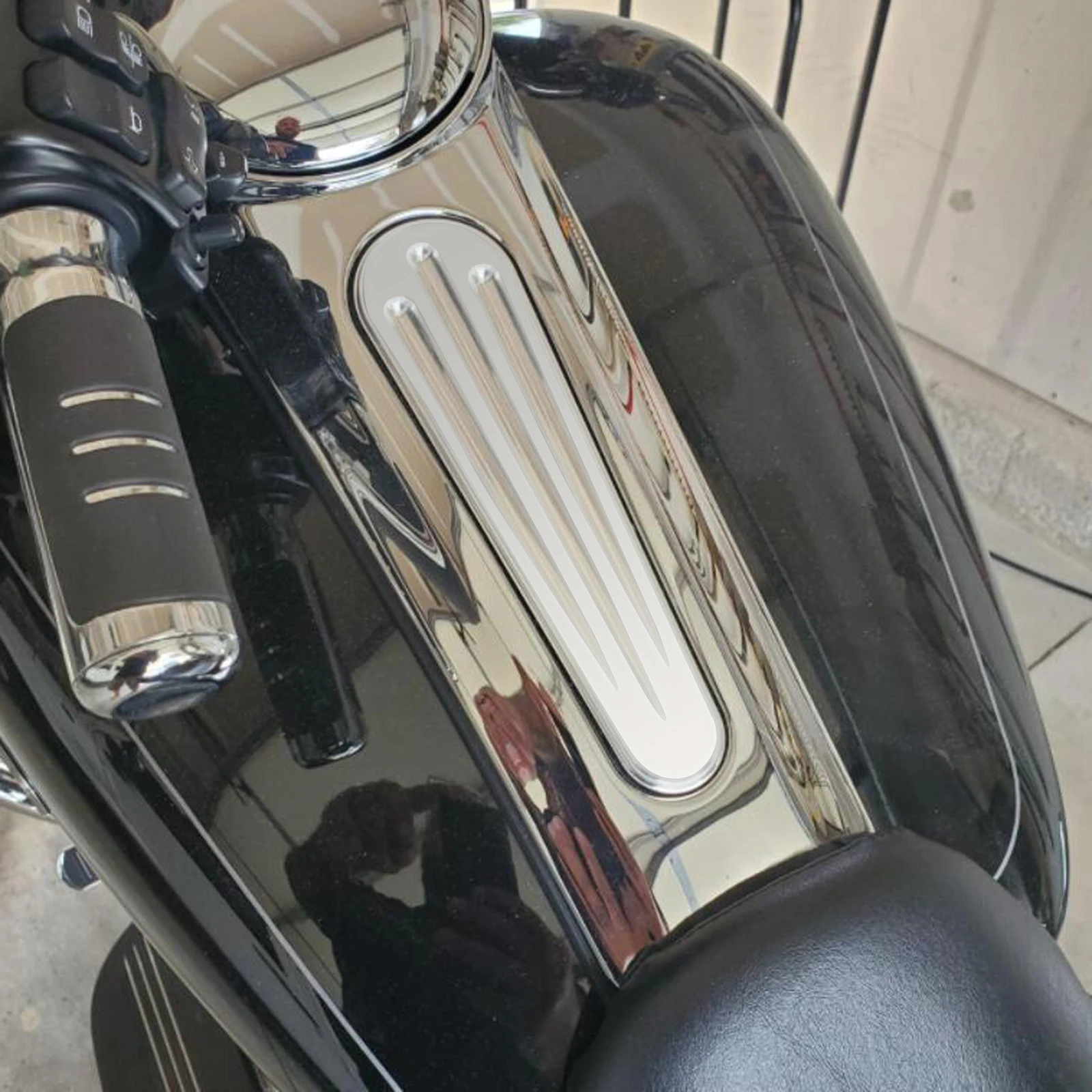 The Dash Dominator | Billet Aluminum Console Cover for Harley Touring Road Street Glide FLHX FLTRX 2008 - 2018
The Dash Dominator | Billet Aluminum Console Cover for Harley Touring Road Street Glide FLHX FLTRX 2008 - 2018
