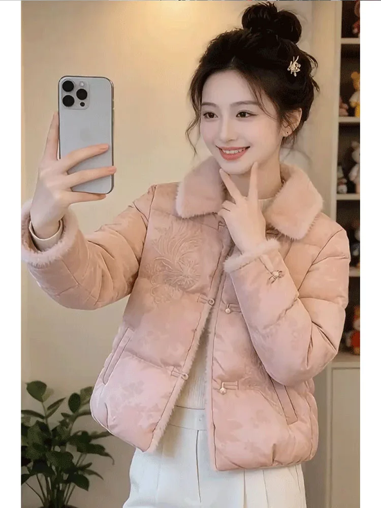 Новая китайская женская хлопковая куртка: модная, теплая, на пуговицах, маленького размера, свободного кроя, с длинными рукавами
Новая китайская женская хлопковая куртка: модная, теплая, на пуговицах, маленького размера, свободного кроя, с длинными рукавами