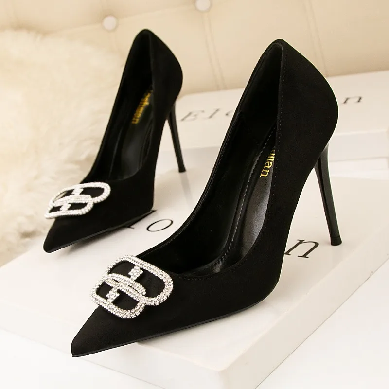 6-9Cm Women's Pumps and Heels Suede Pointed Rhinestone Metal B-buckle Women's Sandals Sexy Stiletto Heels High Heels for Woman
6-9Cm Women's Pumps and Heels Suede Pointed Rhinestone Metal B-buckle Women's Sandals Sexy Stiletto Heels High Heels for Woman