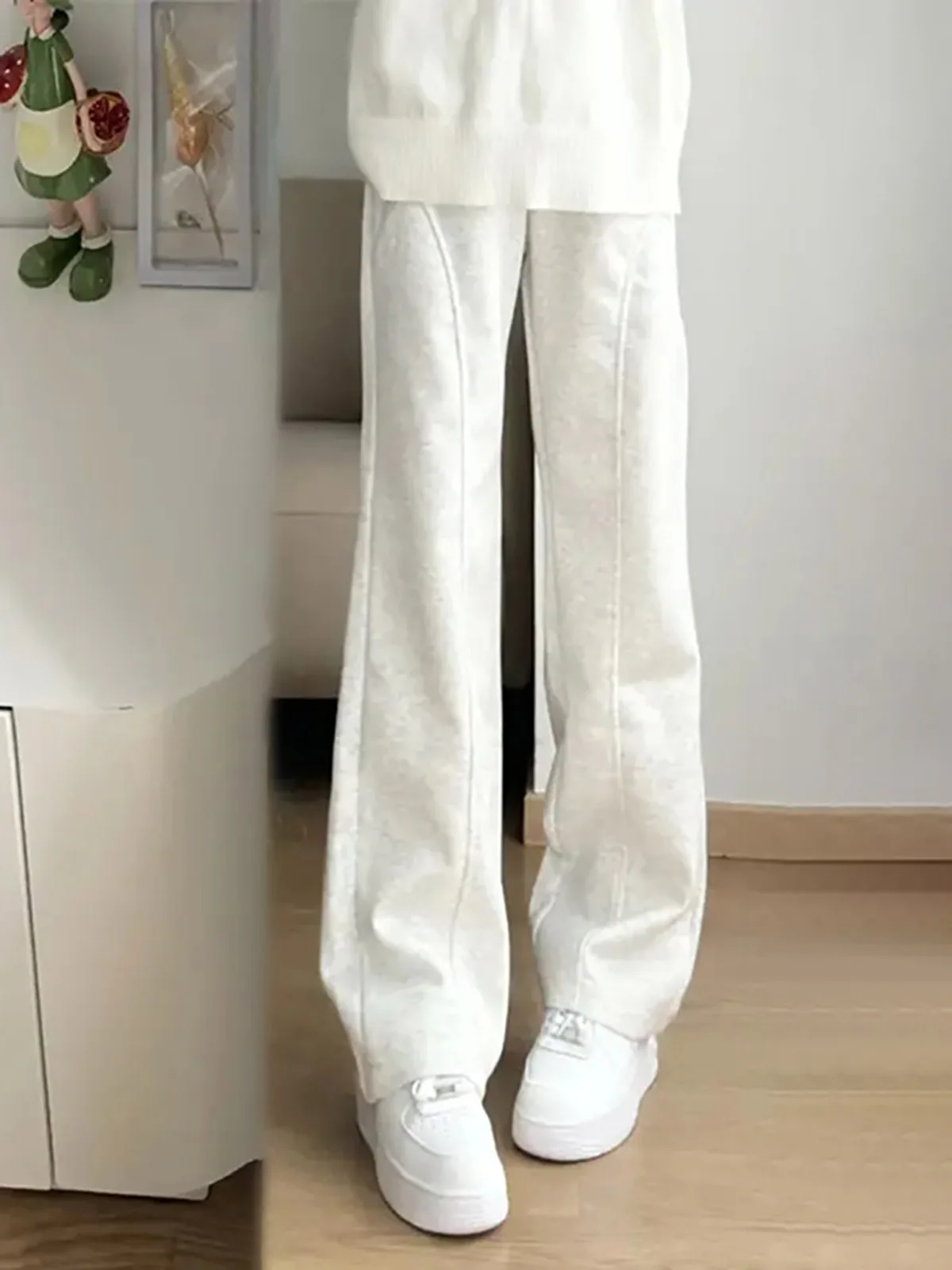 Мужские повседневные брюки American Style, весна 2026, с эффектом удлинения ног, белые, с цветочным принтом, спортивные, для отдыха, прямого кроя
Мужские повседневные брюки American Style, весна 2026, с эффектом удлинения ног, белые, с цветочным принтом, спортивные, для отдыха, прямого кроя