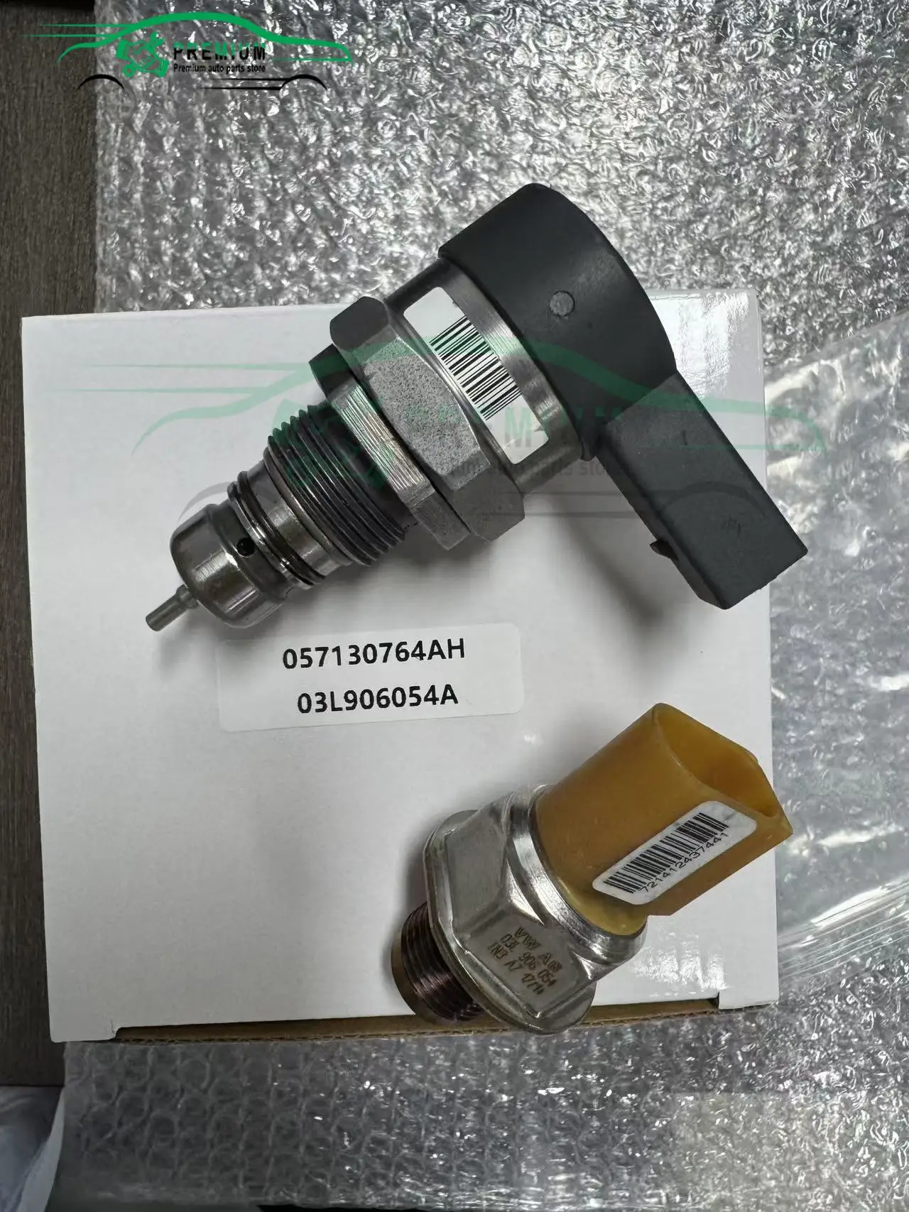 03L906054A 057130764H Fuel Rail Pressure Valve And Pressure Sensor Suit For AUDI VW SEAT SKODA 2.0 TDi
03L906054A 057130764H Fuel Rail Pressure Valve And Pressure Sensor Suit For AUDI VW SEAT SKODA 2.0 TDi