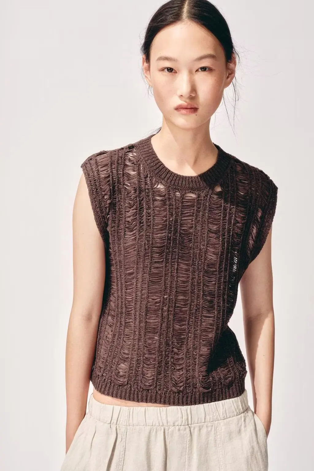 BB6673 ZA25 summer new women's clothing lazy and casual hollow hook flower knitted semi transparent vest vest vest 3646004
BB6673 ZA25 summer new women's clothing lazy and casual hollow hook flower knitted semi transparent vest vest vest 3646004
