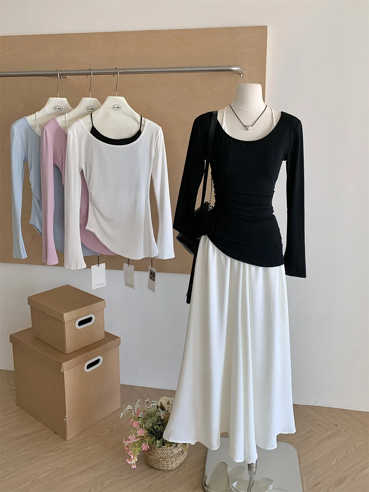 Korean Design Sensibility Two-Piece Illusion Color Block Long Sleeve T-Shirts Women's Early Autumn Slimming Top Inner Base Layer
Korean Design Sensibility Two-Piece Illusion Color Block Long Sleeve T-Shirts Women's Early Autumn Slimming Top Inner Base Layer