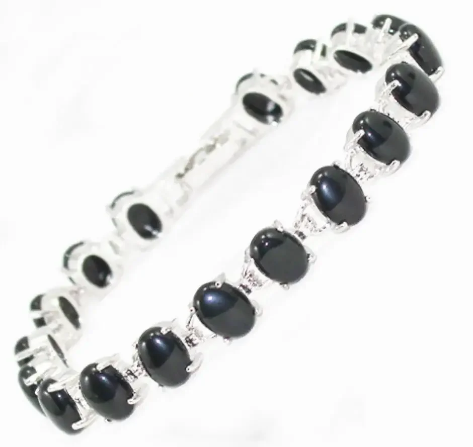Women's Fashion Silver Plated Black Agate Bracelet
Women's Fashion Silver Plated Black Agate Bracelet