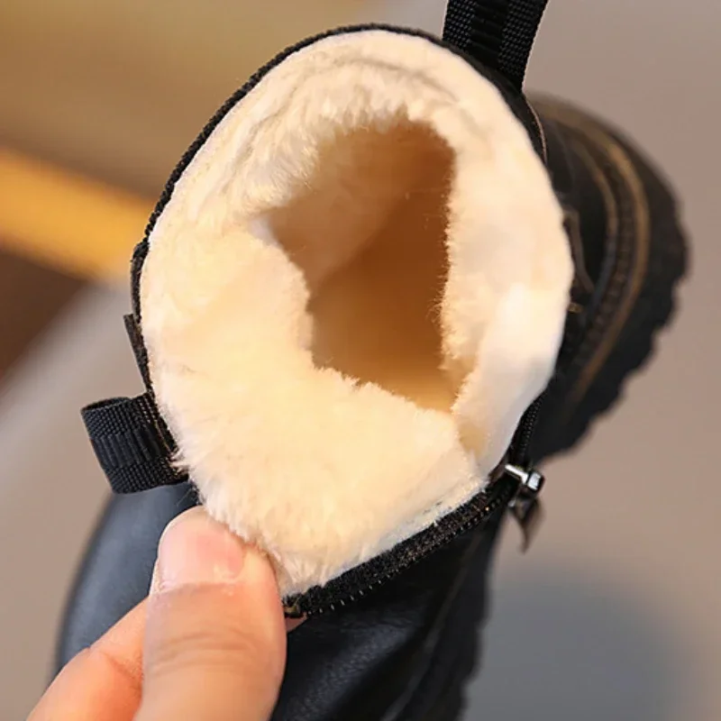British Style Toddler Chelsea Boots Autumn Winter Plus Plush Warm Snow Boots for Boy Girls Fashion Casual Shoes Kids Short Boots
British Style Toddler Chelsea Boots Autumn Winter Plus Plush Warm Snow Boots for Boy Girls Fashion Casual Shoes Kids Short Boots