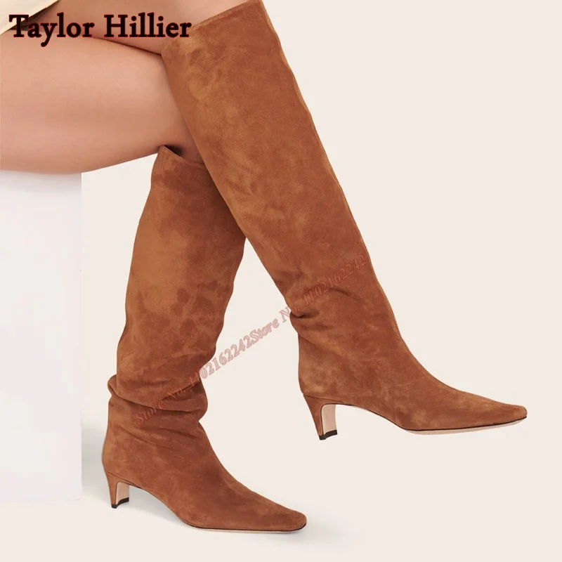 Retro Brown Suede Knee-High Boots Pointed Toe Low Heel Pleated Slip-On Winter Women'S Boots Fashionable Loose Long Boots 43
Retro Brown Suede Knee-High Boots Pointed Toe Low Heel Pleated Slip-On Winter Women'S Boots Fashionable Loose Long Boots 43