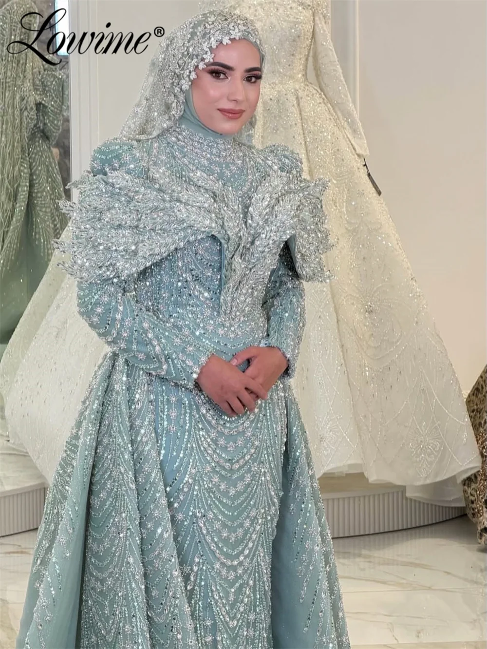 Muslim Long Sleeve Celebrity Dresses With Overskirt Luxury Evening Dress Engagement Dresses Crystals Beaded Customized Prom Gown
Muslim Long Sleeve Celebrity Dresses With Overskirt Luxury Evening Dress Engagement Dresses Crystals Beaded Customized Prom Gown