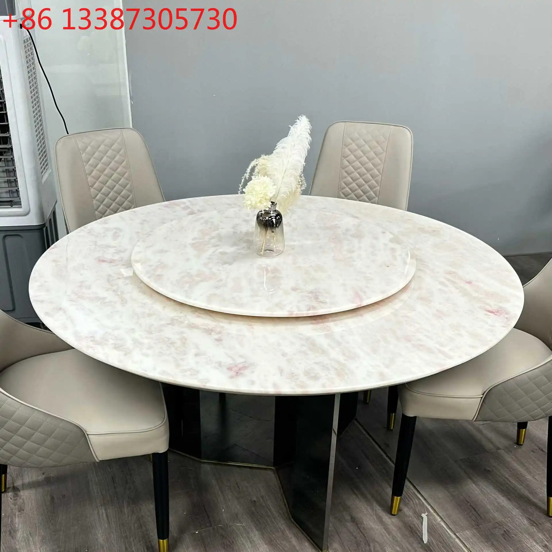 Pure natural imported pink diamond luxury stone dining table household marble round rice table
Pure natural imported pink diamond luxury stone dining table household marble round rice table