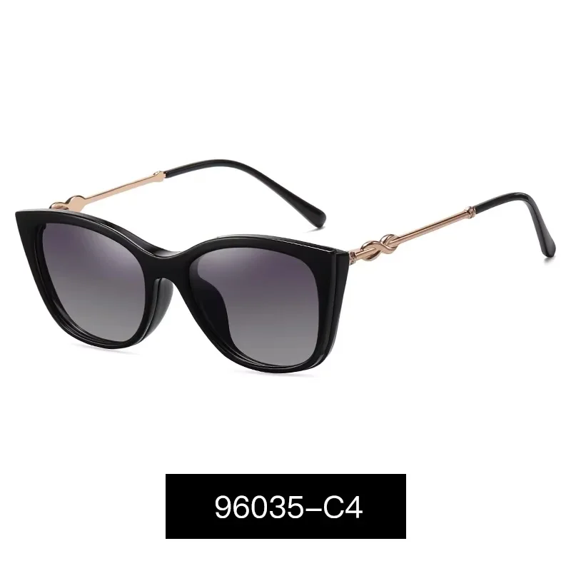 Handoer Cateye Summer Ladies Anti-Blue Light Magnetic Sunglasses Women Two-Color Clip Dual-Purpose Polarizer Eyewear 96035
Handoer Cateye Summer Ladies Anti-Blue Light Magnetic Sunglasses Women Two-Color Clip Dual-Purpose Polarizer Eyewear 96035