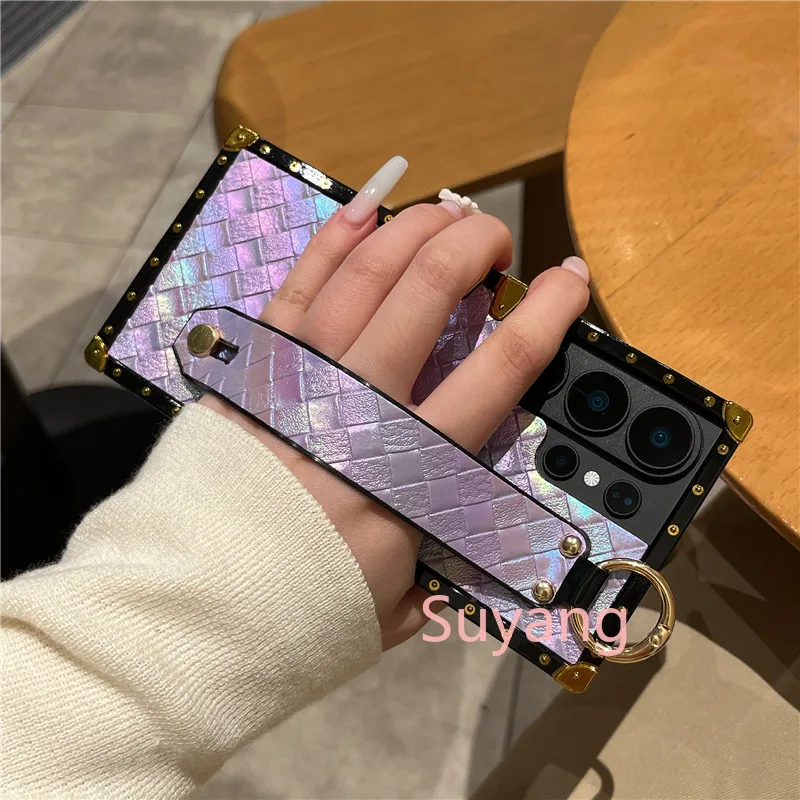 Wrist Strap Bracket Weave Pattern Braided Textured Soft Phone Case For Xiaomi Redmi 10C 12C 13C 14C Note 11S 14 13Pro Plus 12 11
Wrist Strap Bracket Weave Pattern Braided Textured Soft Phone Case For Xiaomi Redmi 10C 12C 13C 14C Note 11S 14 13Pro Plus 12 11