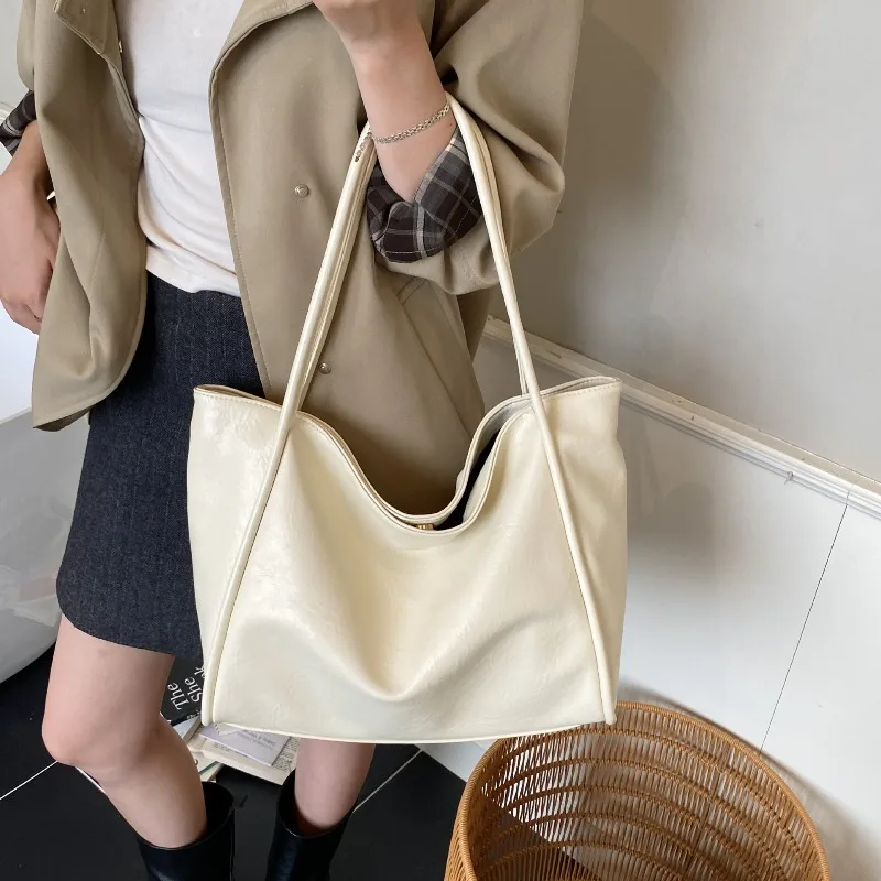 Versatile Large Capacity Crossbody Bags for Women Tote Bag Class Bag for Girl Shopping Bags Designer Bags Bolsas Femininas Сумка
Versatile Large Capacity Crossbody Bags for Women Tote Bag Class Bag for Girl Shopping Bags Designer Bags Bolsas Femininas Сумка