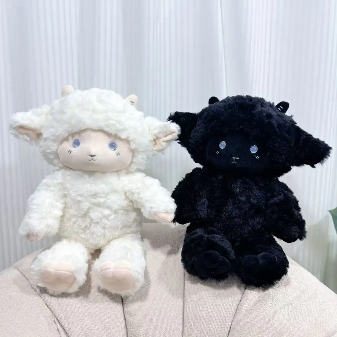 35cm Cute Black And White Twin Lamb Plush Doll Sleep Companion Doll Kid Birthday Gift Home Decor
35cm Cute Black And White Twin Lamb Plush Doll Sleep Companion Doll Kid Birthday Gift Home Decor