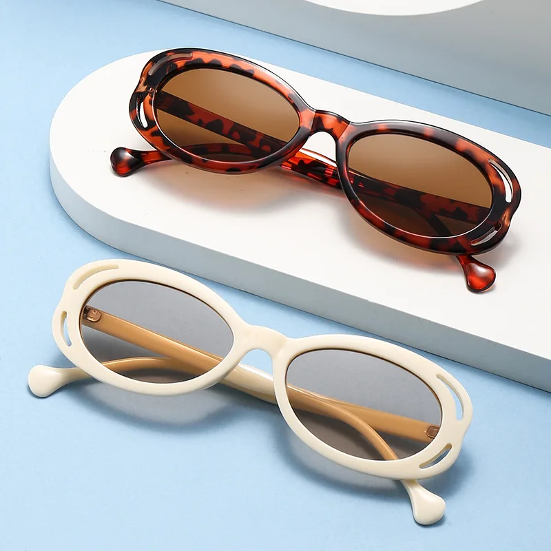 Vintage Oval Sunglasses Women Men Luxury Brand Designer Small Oval Sun Glasses Retro Eye Glasses Ladies Goggle for Male Female
Vintage Oval Sunglasses Women Men Luxury Brand Designer Small Oval Sun Glasses Retro Eye Glasses Ladies Goggle for Male Female