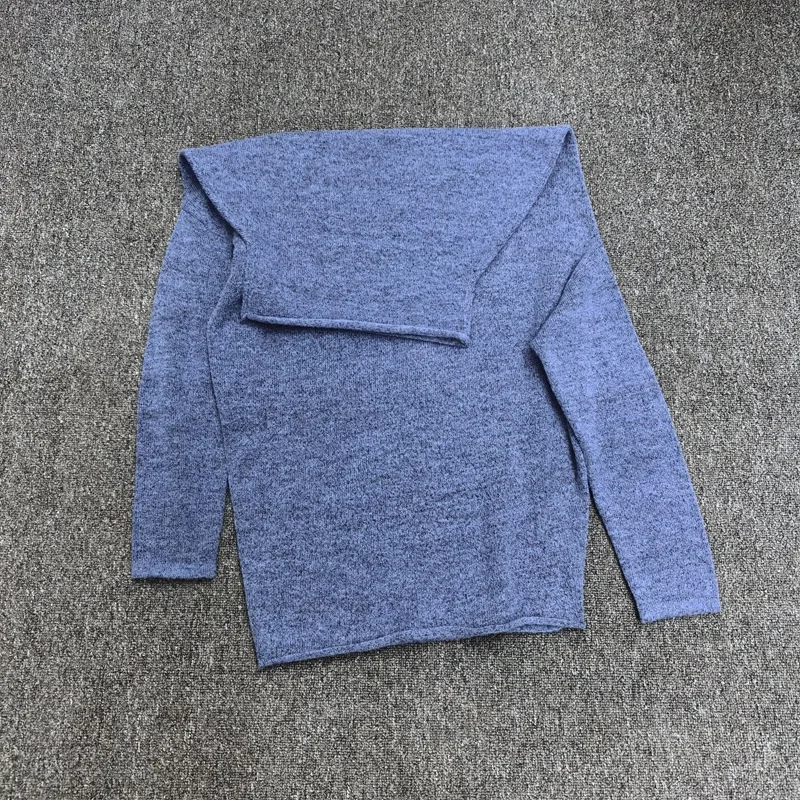 Шерстяной свитер нестандартной формы с высоким воротником, осень/зима 2022, новый минималистичный вязаный топ с длинными рукавами и костюм для женщин.
Шерстяной свитер нестандартной формы с высоким воротником, осень/зима 2022, новый минималистичный вязаный топ с длинными рукавами и костюм для женщин.