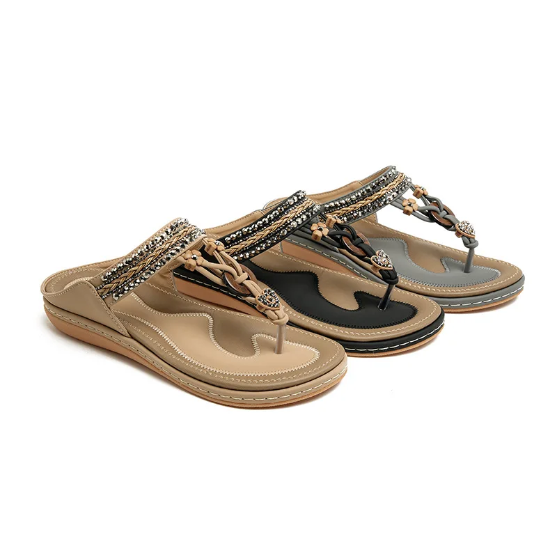 Lightweight, comfortable, flat-soled women's casual fashion sandals for seaside and beach wear
Lightweight, comfortable, flat-soled women's casual fashion sandals for seaside and beach wear