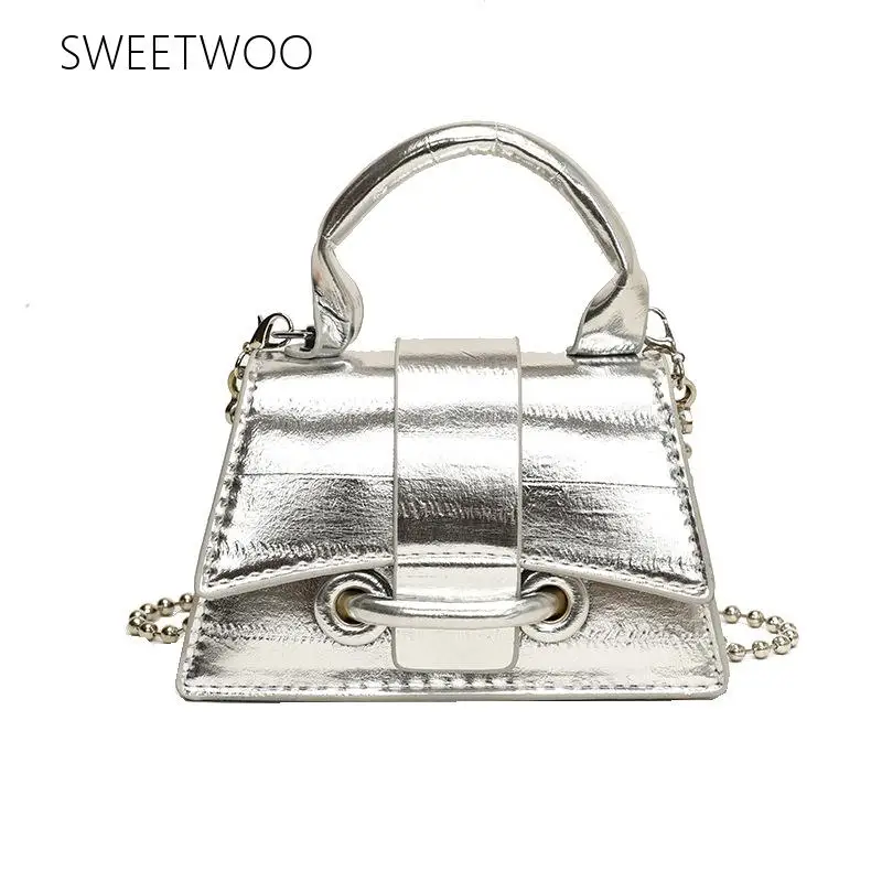 Metallic Shiny Curved-Flap Mini Square Crossbody Bag
Metallic Shiny Curved-Flap Mini Square Crossbody Bag