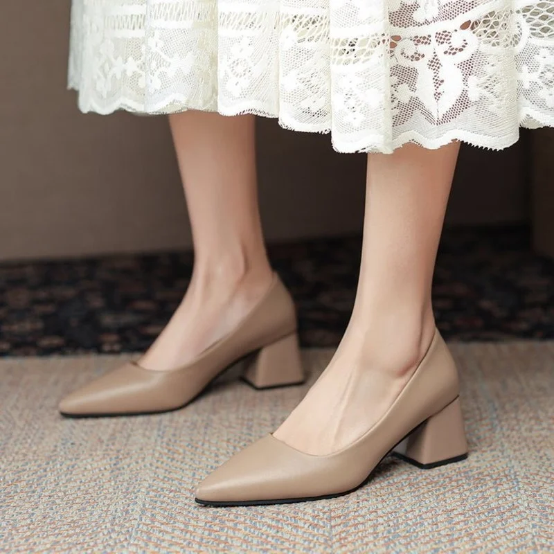 New High Heels Pointed Pumps Women Shoes Closed Shallow Office Square Heel Heels Ladie Dress Party Slip-On Comfort Wedding Shoes
New High Heels Pointed Pumps Women Shoes Closed Shallow Office Square Heel Heels Ladie Dress Party Slip-On Comfort Wedding Shoes