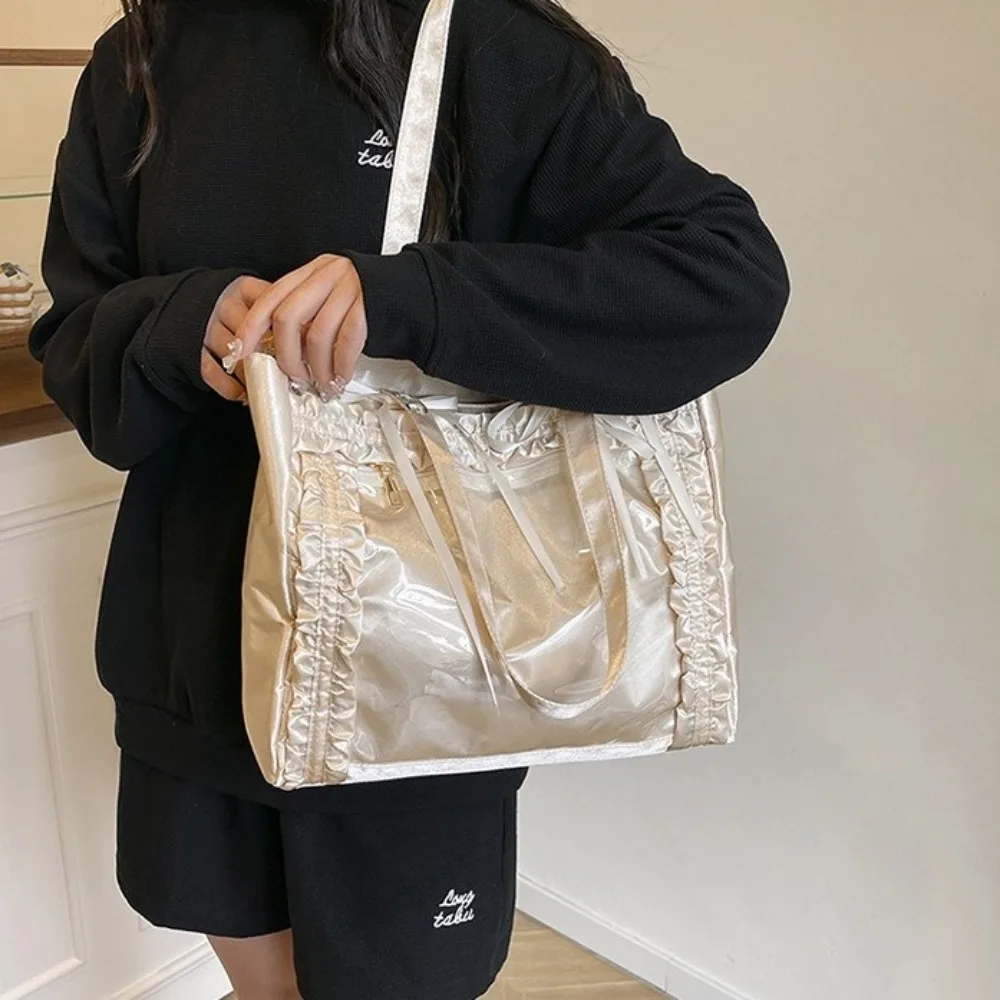 Портативная прозрачная лента Itabag из ПВХ, сумка-тоут с бантом JK, сумка через плечо в корейском стиле, нейлоновая женская сумка
Портативная прозрачная лента Itabag из ПВХ, сумка-тоут с бантом JK, сумка через плечо в корейском стиле, нейлоновая женская сумка