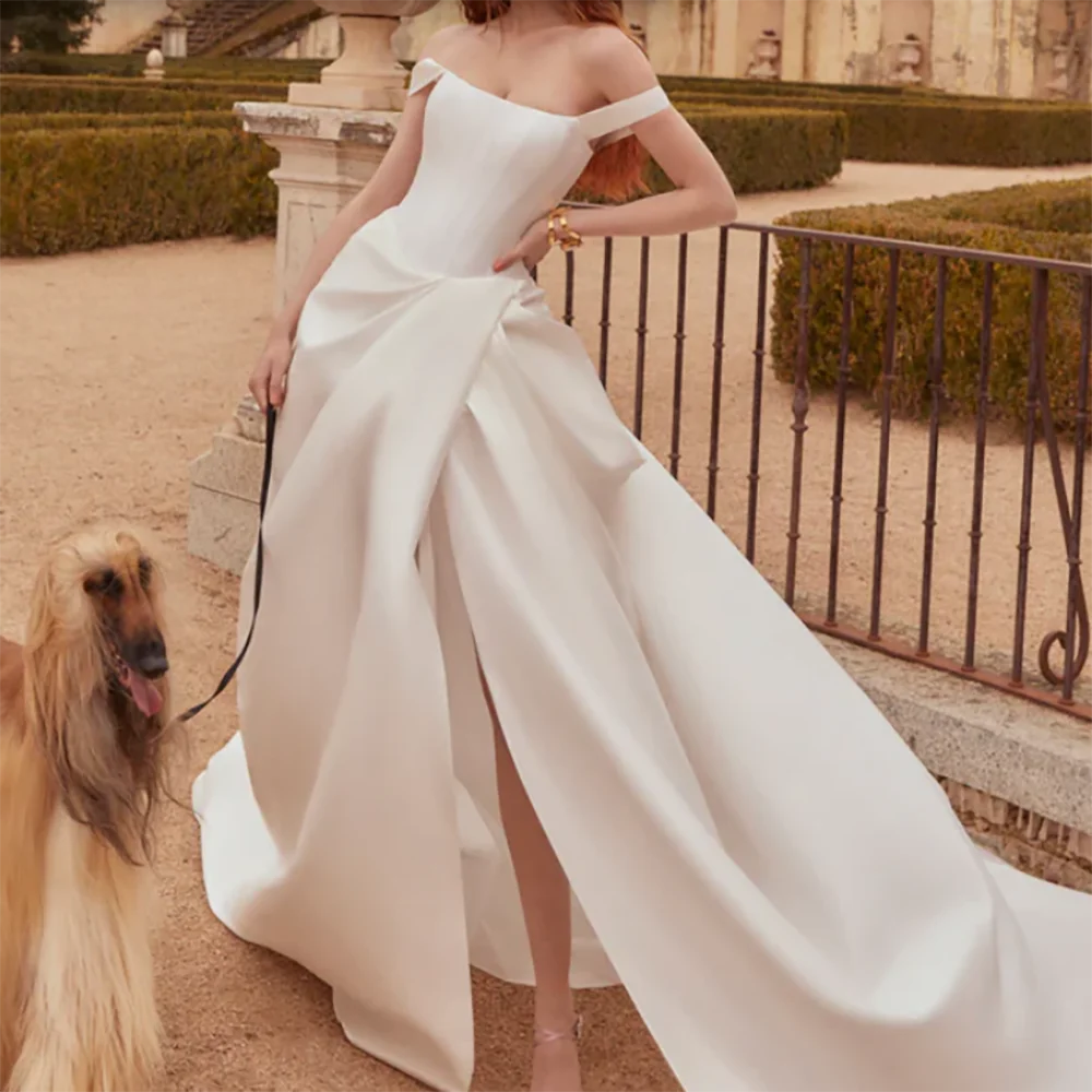 Classic Satin Off Shoulder Sleeveless Pleat A-Line Bride Wedding Dresses Bridal Gowns Customized
Classic Satin Off Shoulder Sleeveless Pleat A-Line Bride Wedding Dresses Bridal Gowns Customized