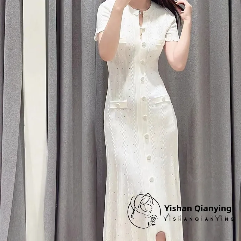 Весна-лето 2025 ort Sve Трикотажное платье Женское платье макси на одной пуговице с завязкой на талии Dr Commute Sle Pure Color
Весна-лето 2025 ort Sve Трикотажное платье Женское платье макси на одной пуговице с завязкой на талии Dr Commute Sle Pure Color