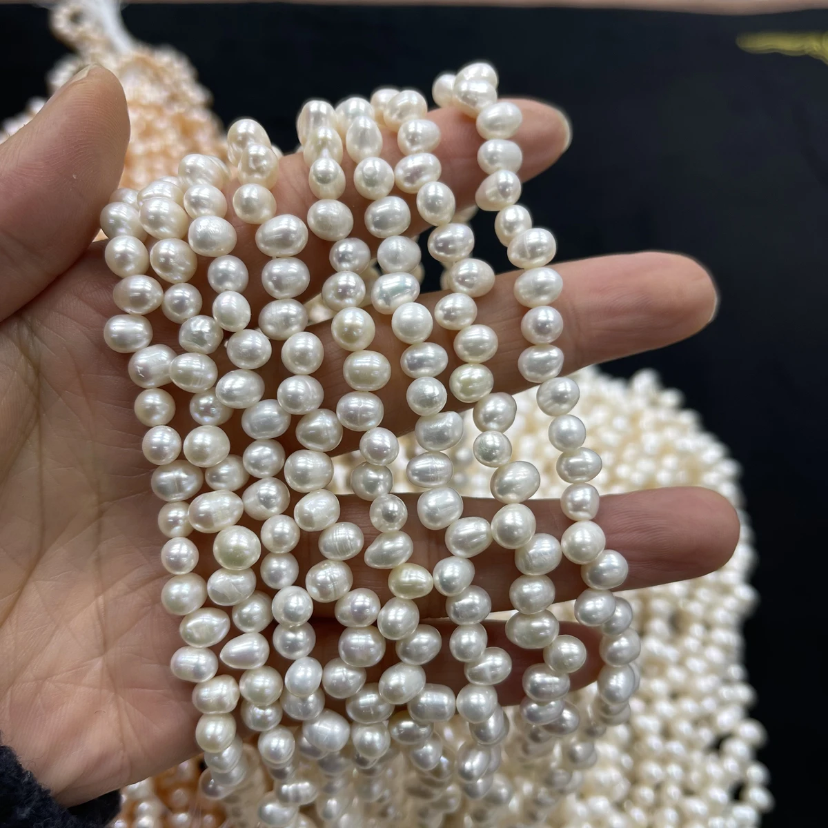 5-6mm Natural Freshwater Pearl Semi-finished Beads Wheat Ear Shape Beads for Jewelry Making DIY Necklace Bracelet Accessories
5-6mm Natural Freshwater Pearl Semi-finished Beads Wheat Ear Shape Beads for Jewelry Making DIY Necklace Bracelet Accessories