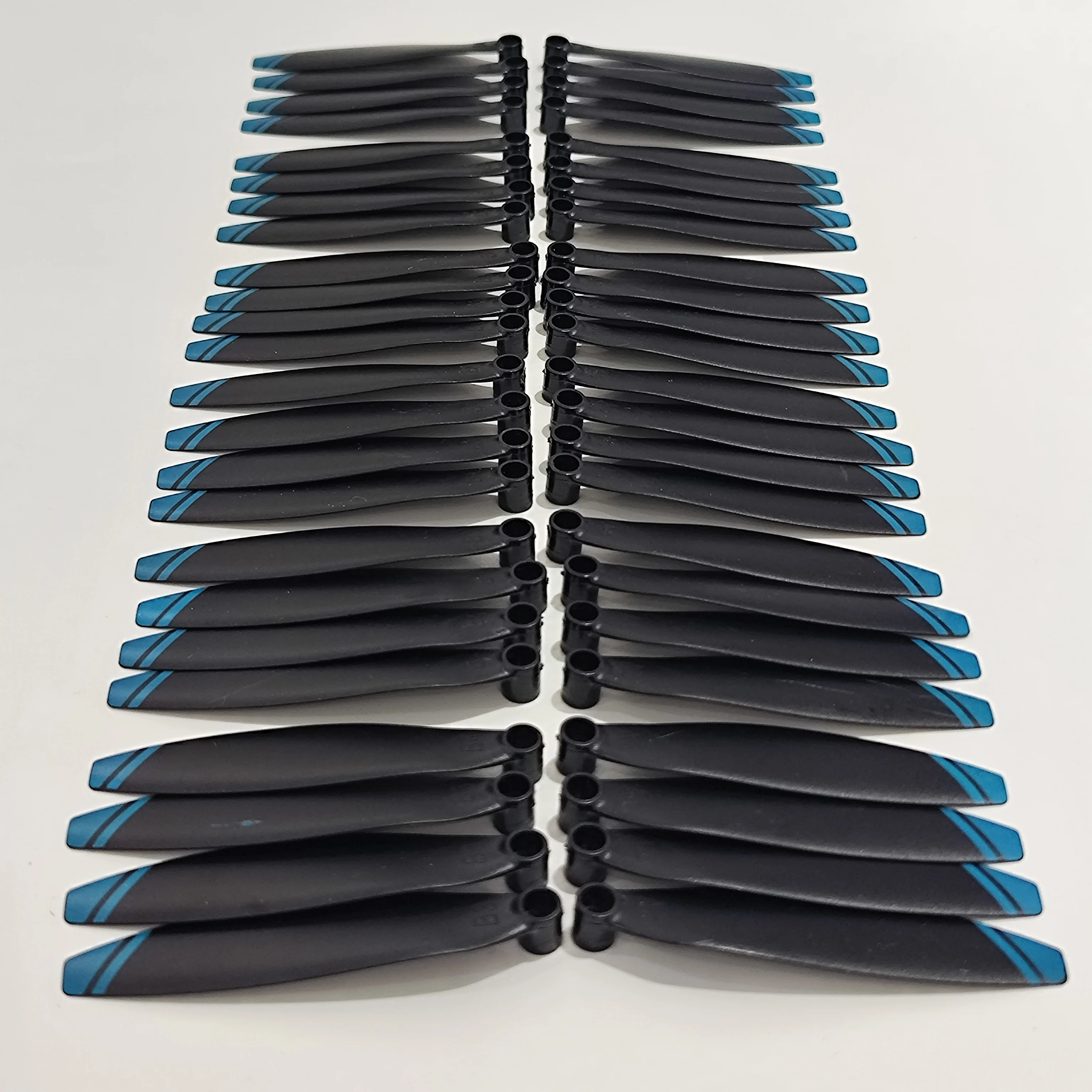 M33max New M33 MAX 4K Brushless Foldable Drone CW CCW Propeller Blade Accessories 6 Sets 48PCS
M33max New M33 MAX 4K Brushless Foldable Drone CW CCW Propeller Blade Accessories 6 Sets 48PCS