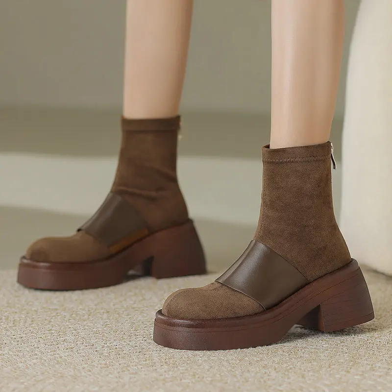 Leisure Women Ankle Boots Autumn Winter Platforms Genuine Leather Round Toe Basic Short Boots Shoes Woman Casual Outdoor
Leisure Women Ankle Boots Autumn Winter Platforms Genuine Leather Round Toe Basic Short Boots Shoes Woman Casual Outdoor