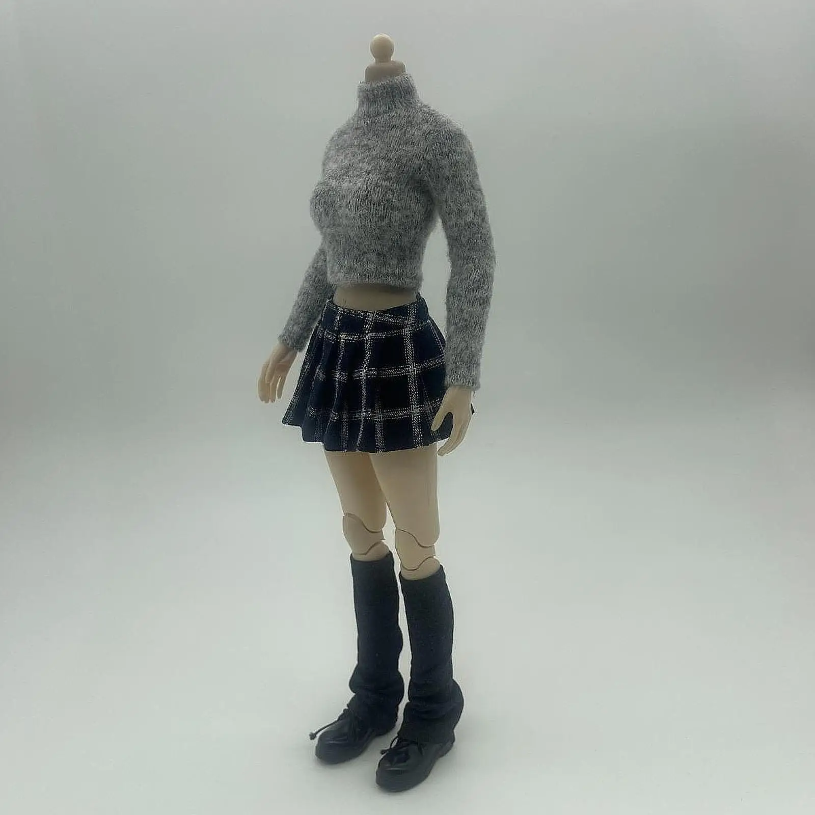 1/6 Long Sleeve Top and Skirt Retro Dress up with Mini Socks Pullover Outfit for 12'' inch Female Action Figures Accessories
1/6 Long Sleeve Top and Skirt Retro Dress up with Mini Socks Pullover Outfit for 12'' inch Female Action Figures Accessories