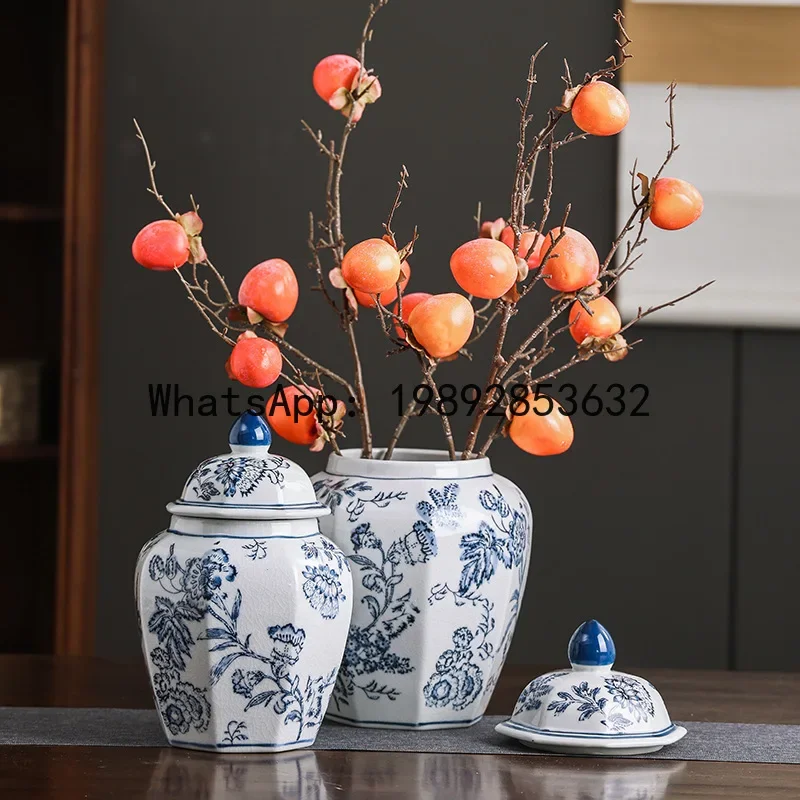 L14-Blue and White Porcelain Hand-painted Octagonal General Jar Living Room Ceramic Ornament Jingdezhen Antique Decoration
L14-Blue and White Porcelain Hand-painted Octagonal General Jar Living Room Ceramic Ornament Jingdezhen Antique Decoration