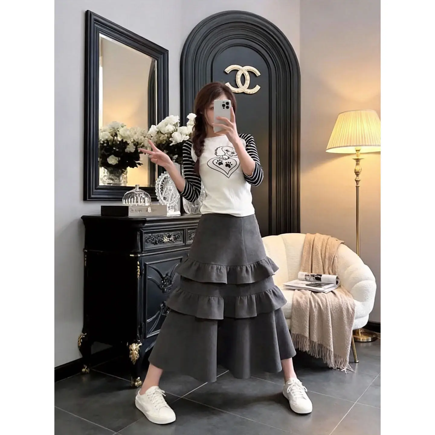 Women's Gray Wool Blend Tiered Midi Skirt High Waist Ruffle Hem A-line Skirt With Belt French Vintage Elegant Casual Outfit
Women's Gray Wool Blend Tiered Midi Skirt High Waist Ruffle Hem A-line Skirt With Belt French Vintage Elegant Casual Outfit