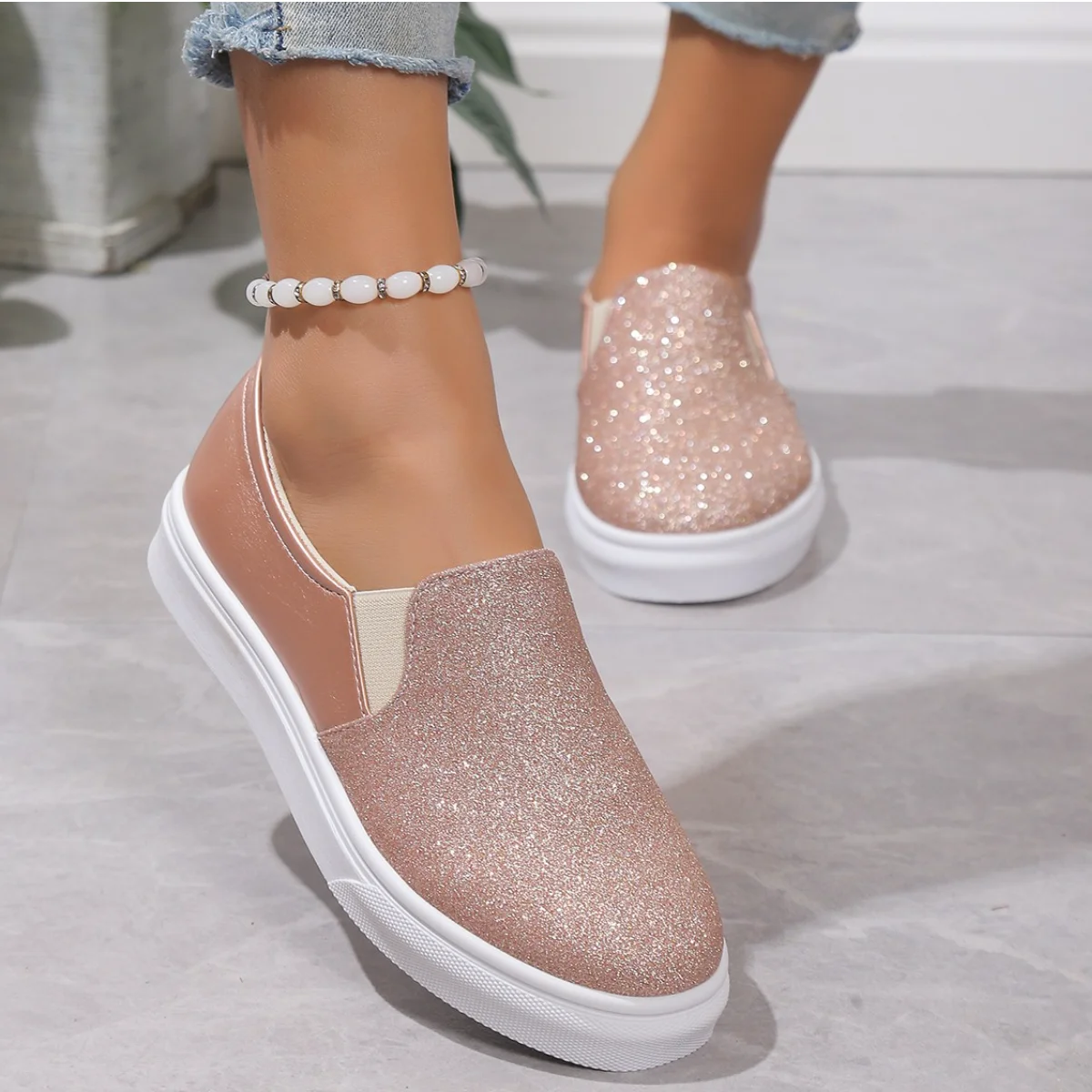 Plus Size 43 Fashion Pink Sequin Shallow Mouth Single Shoes Woman Spring Thick Sole Casual Sneakers Women Slip On Running Shoes
Plus Size 43 Fashion Pink Sequin Shallow Mouth Single Shoes Woman Spring Thick Sole Casual Sneakers Women Slip On Running Shoes
