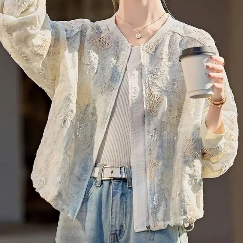 Embroidery Baseball Jacket Women Summer Lightweight Hollow-out Short Jacket Zip Sweatshirt Sun Protection Tops Varsity Jacket
Embroidery Baseball Jacket Women Summer Lightweight Hollow-out Short Jacket Zip Sweatshirt Sun Protection Tops Varsity Jacket