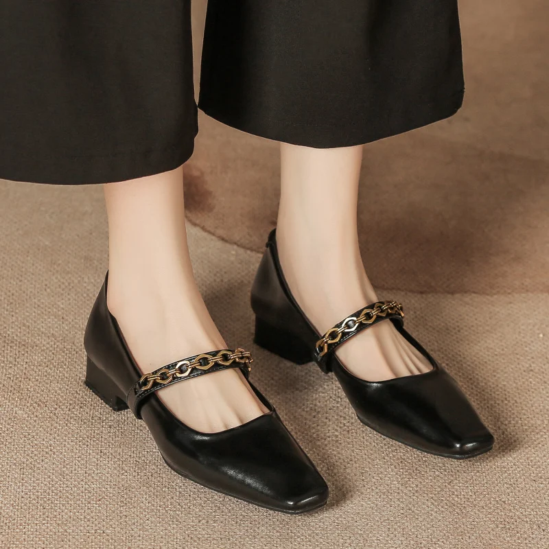 Light luxury vintage Huizhou slip-on women's shoes, soft-soled black French-style single shoes, square toe, chunky heel,
Light luxury vintage Huizhou slip-on women's shoes, soft-soled black French-style single shoes, square toe, chunky heel,