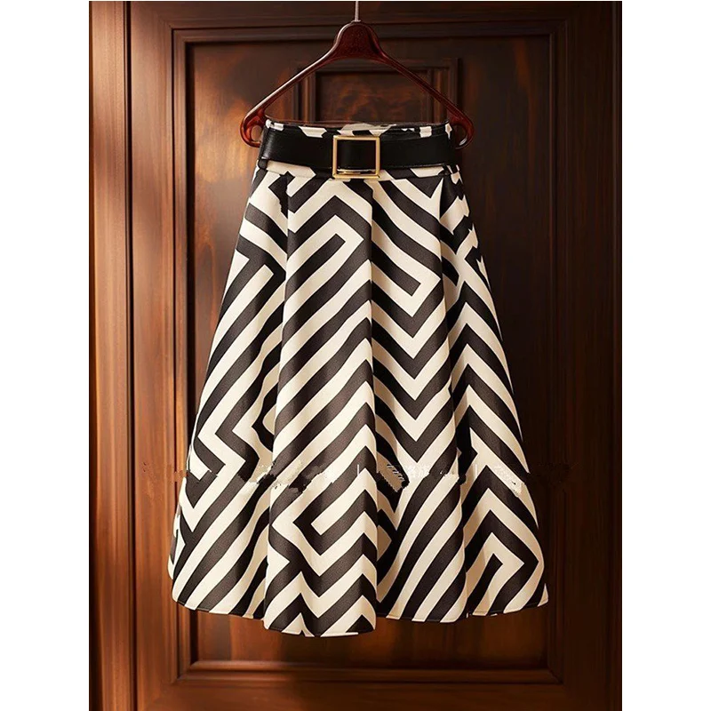 2025 New Fashion All-match Temperament High Waist A-line Skirt Ladies Fashion Striped Geometric Loose Pleated Skirt Women Skirt
2025 New Fashion All-match Temperament High Waist A-line Skirt Ladies Fashion Striped Geometric Loose Pleated Skirt Women Skirt