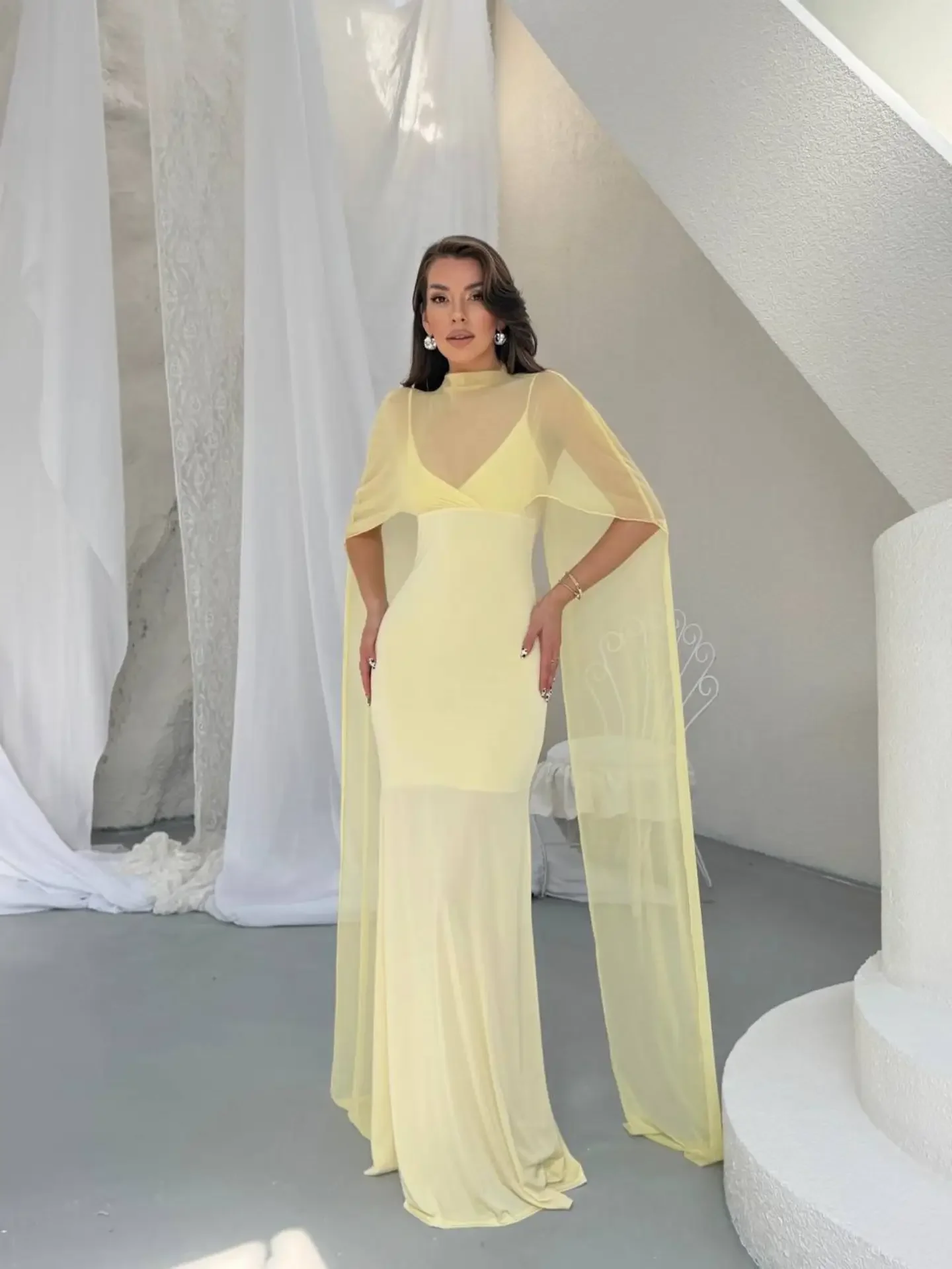 Women's Solid Color Chiffon Sheer Cover-Ups Casual Loose Summer Beach Sun Protection Sheer Top Ladies Daily Wear Wedding Party
Women's Solid Color Chiffon Sheer Cover-Ups Casual Loose Summer Beach Sun Protection Sheer Top Ladies Daily Wear Wedding Party