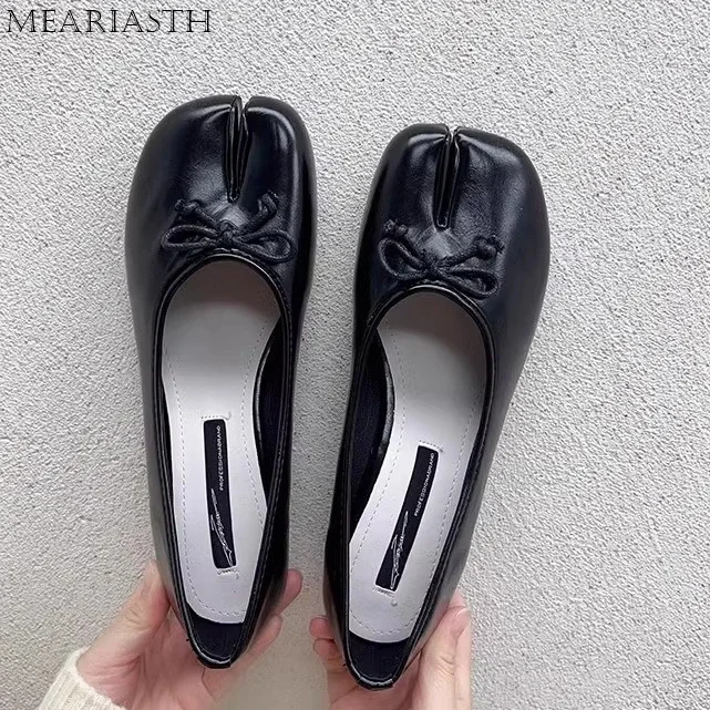 Tabi Shoes Ballet Falts Leather Ballerina Shoes For Women Split Toe Flats Tabi Shoes Slip On Soft Bottom Moccasins with Bowress
Tabi Shoes Ballet Falts Leather Ballerina Shoes For Women Split Toe Flats Tabi Shoes Slip On Soft Bottom Moccasins with Bowress