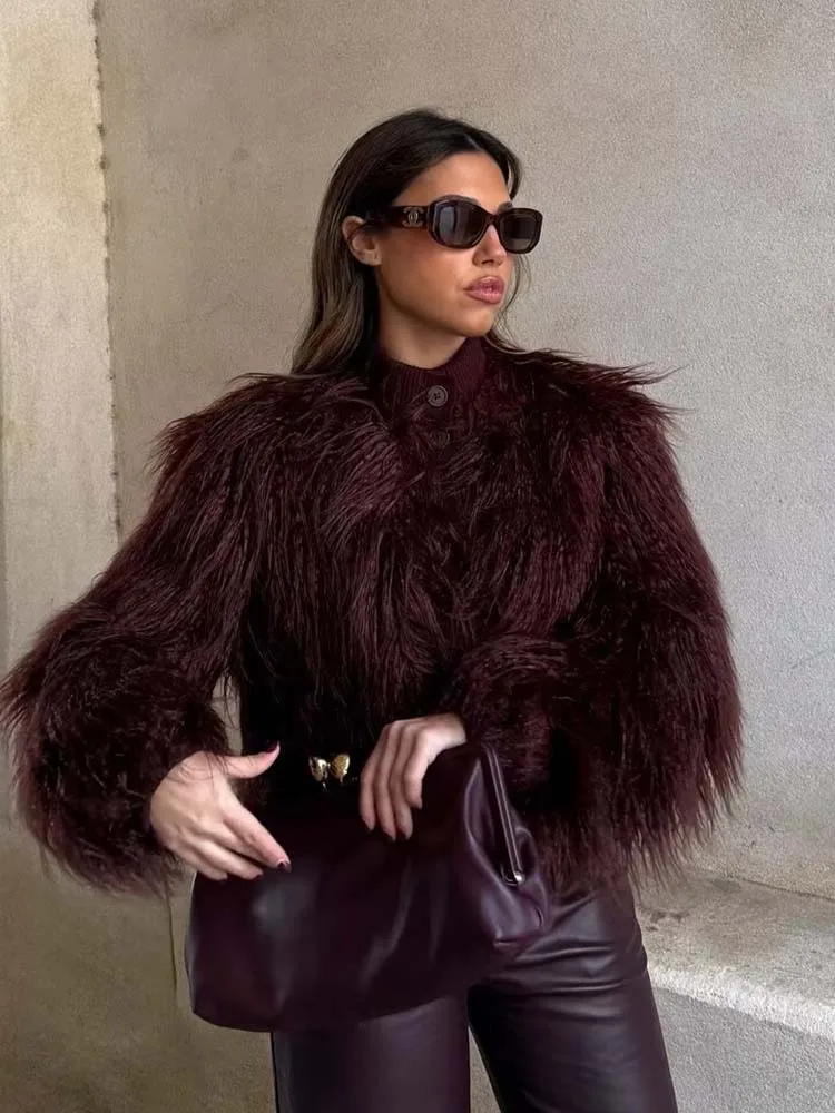 2025 Elegant Office Ladies Casual Outerwear Faux Fur Knitted Short Coats Autumn And Winter Women Fashion O-Neck Jackets
2025 Elegant Office Ladies Casual Outerwear Faux Fur Knitted Short Coats Autumn And Winter Women Fashion O-Neck Jackets