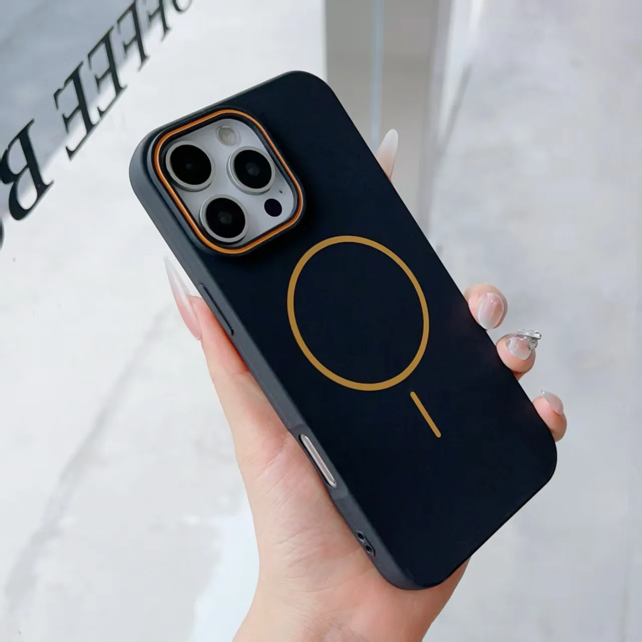 Suitable for iPhone 16 Pro magnetic phone case, fine circle skin feel, all inclusive soft protective case, high-end feel
Suitable for iPhone 16 Pro magnetic phone case, fine circle skin feel, all inclusive soft protective case, high-end feel