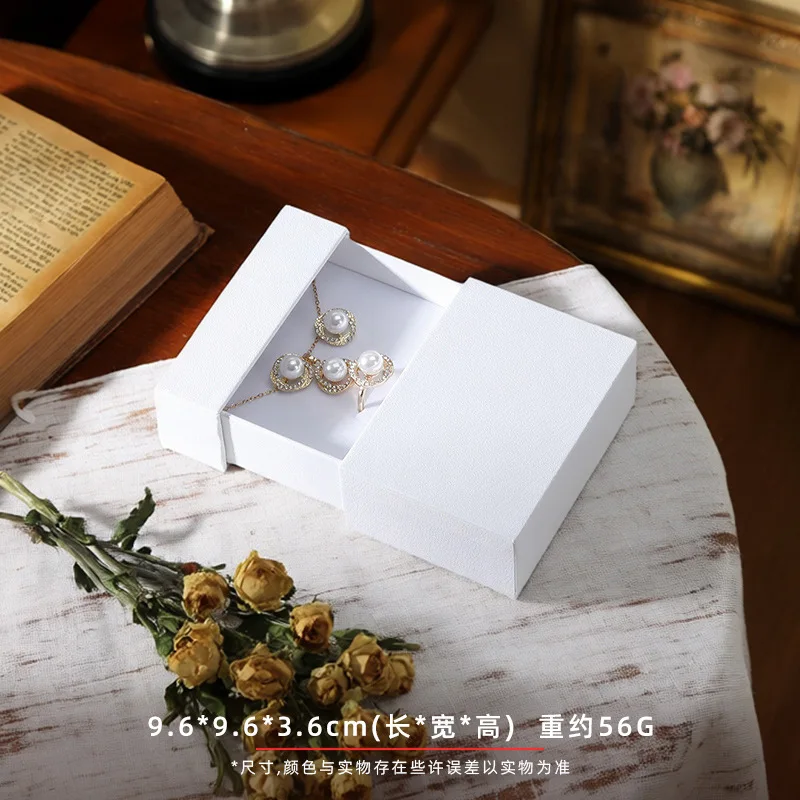 Подарочная коробка для ожерелья, изысканное кольцо, держатель для браслета, коробка для хранения сережек, штабелируемый ящик, шкатулка для драгоценностей для подарочной упаковки, путешествия
Подарочная коробка для ожерелья, изысканное кольцо, держатель для браслета, коробка для хранения сережек, штабелируемый ящик, шкатулка для драгоценностей для подарочной упаковки, путешествия