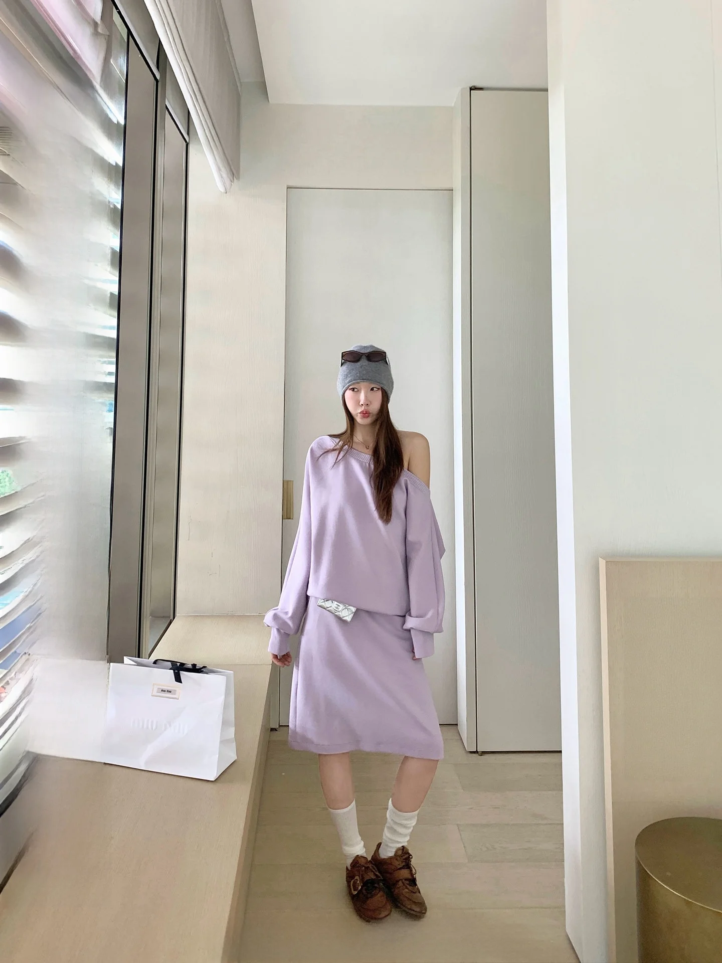 Комплект Ranwear Premium Feel: худи с драпировкой на плечах и юбка А-силуэта, повседневный костюм для женщин, весенняя коллекция
Комплект Ranwear Premium Feel: худи с драпировкой на плечах и юбка А-силуэта, повседневный костюм для женщин, весенняя коллекция