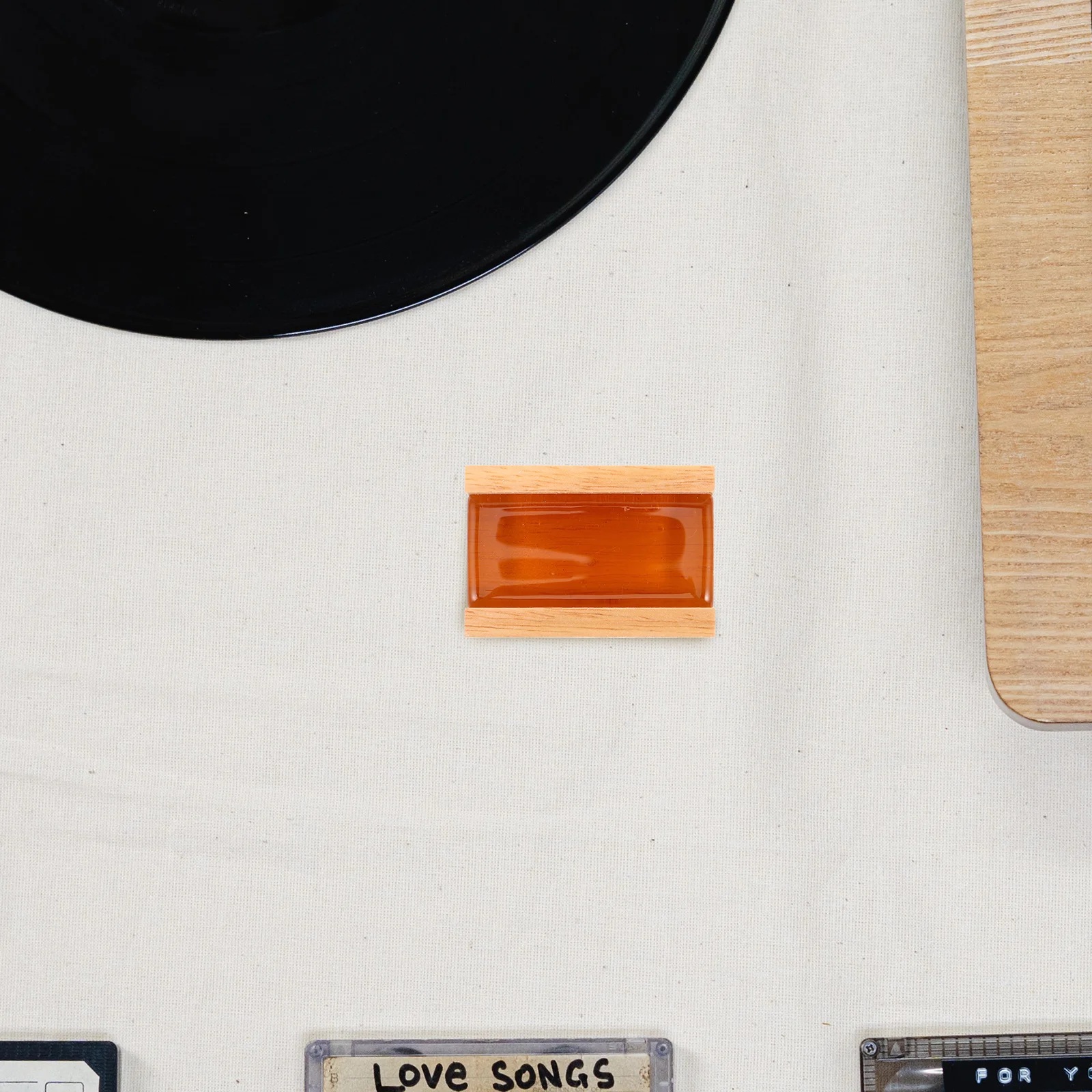 Natural Rosin For Violin Cello Viola Bass Formula Wooden Box String Instrument Accessories Light Rosin For Bow
Natural Rosin For Violin Cello Viola Bass Formula Wooden Box String Instrument Accessories Light Rosin For Bow