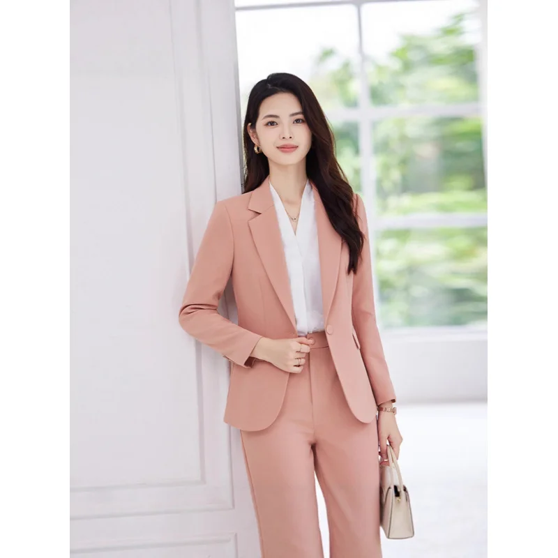 Повседневный приталенный женский блейзер для миниатюрных женщин, профессиональный стиль для весны и осени, элегантный и изысканный укороченный блейзер
Повседневный приталенный женский блейзер для миниатюрных женщин, профессиональный стиль для весны и осени, элегантный и изысканный укороченный блейзер