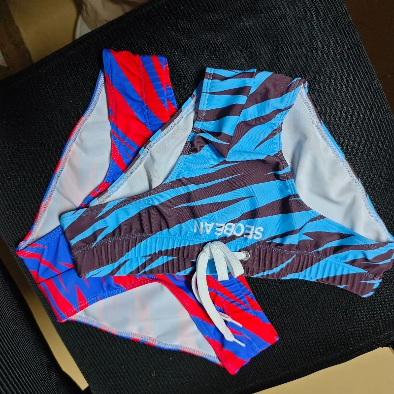 2026 original photo real shot Fashion Summer Beach Surf Quick Drying Men's Shorts Beach Pants Swimsuit Red A-1-9260903
2026 original photo real shot Fashion Summer Beach Surf Quick Drying Men's Shorts Beach Pants Swimsuit Red A-1-9260903